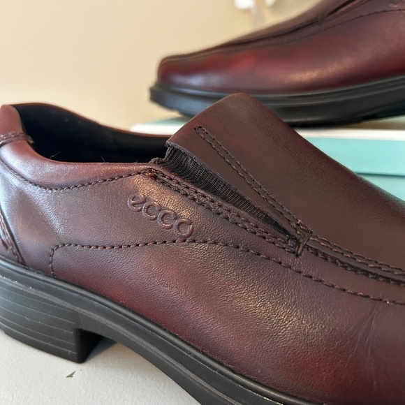 Ecco Helsinki Men’s Leather Slip On Dress Shoe Size EU41/US7.5 Oxblood/Brown - Picture 4 of 16